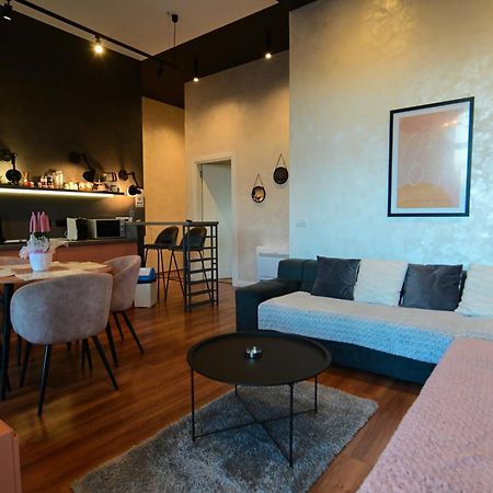 Stylish Two Bedroom House With Private Pool Tiran Oda fotoğraf