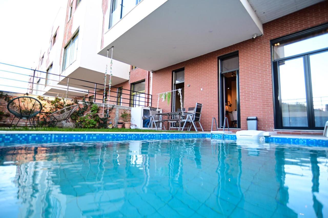 Stylish Two Bedroom House With Private Pool Tiran Dış mekan fotoğraf