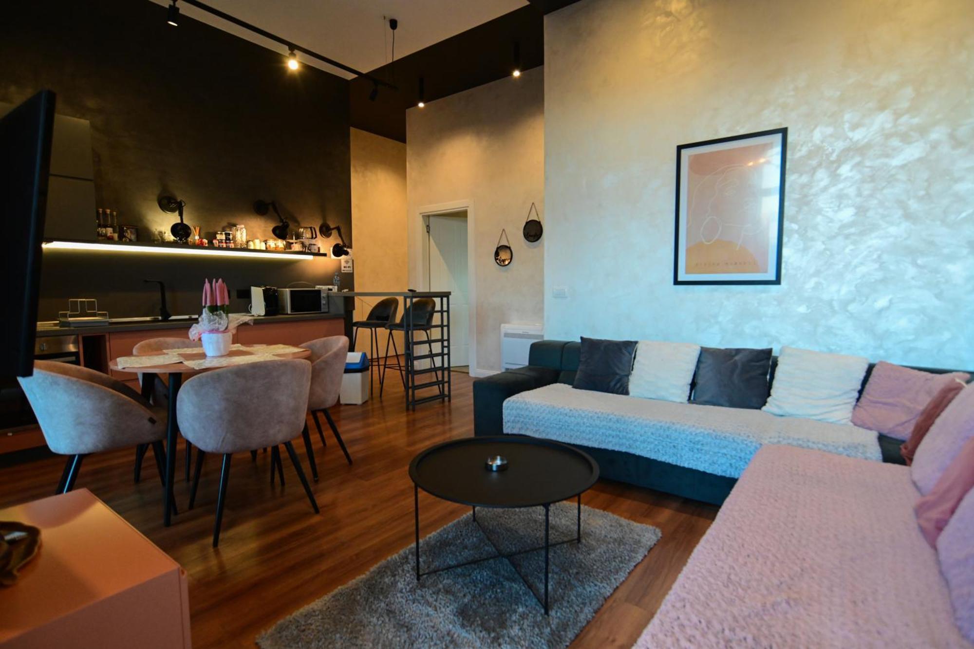 Stylish Two Bedroom House With Private Pool Tiran Oda fotoğraf